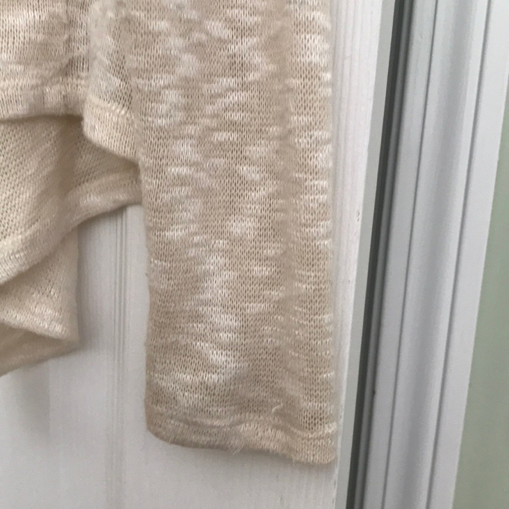 Sweater - Picture 4 of 4